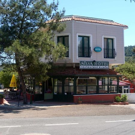 Silva Hotel Ayvalik Bagian luar foto