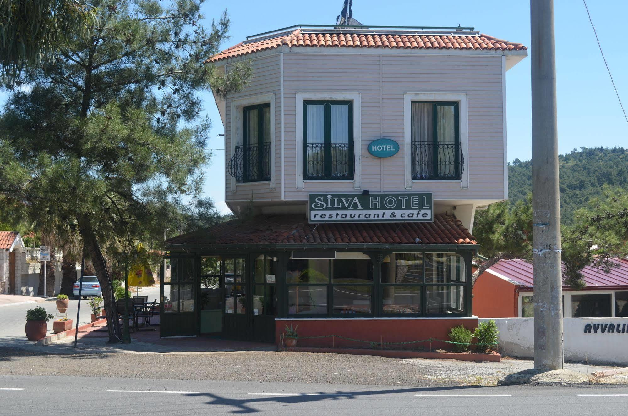 Silva Hotel Ayvalik Bagian luar foto