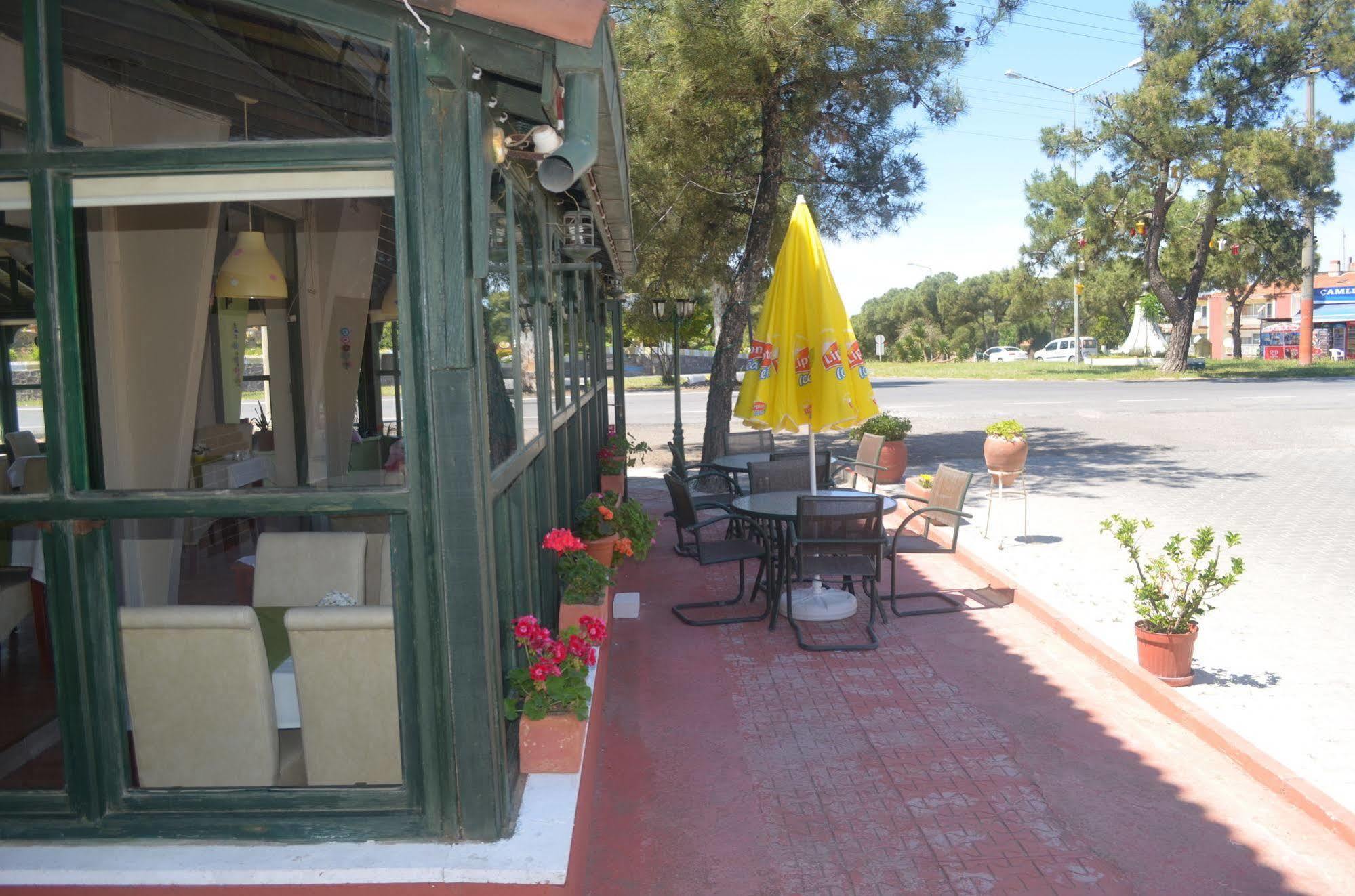 Silva Hotel Ayvalik Bagian luar foto
