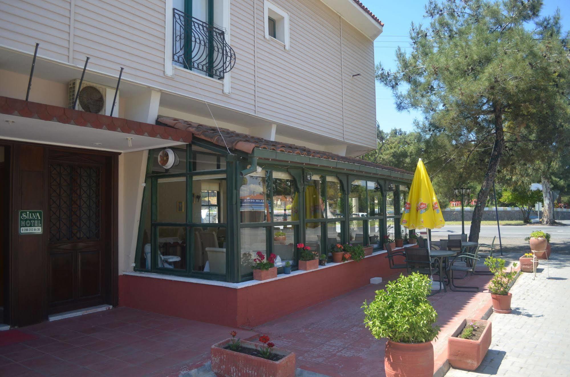 Silva Hotel Ayvalik Bagian luar foto